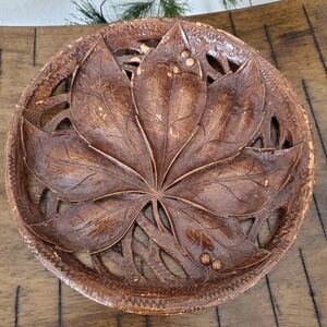 1930's SyrocoWood Maple Leaf Plate